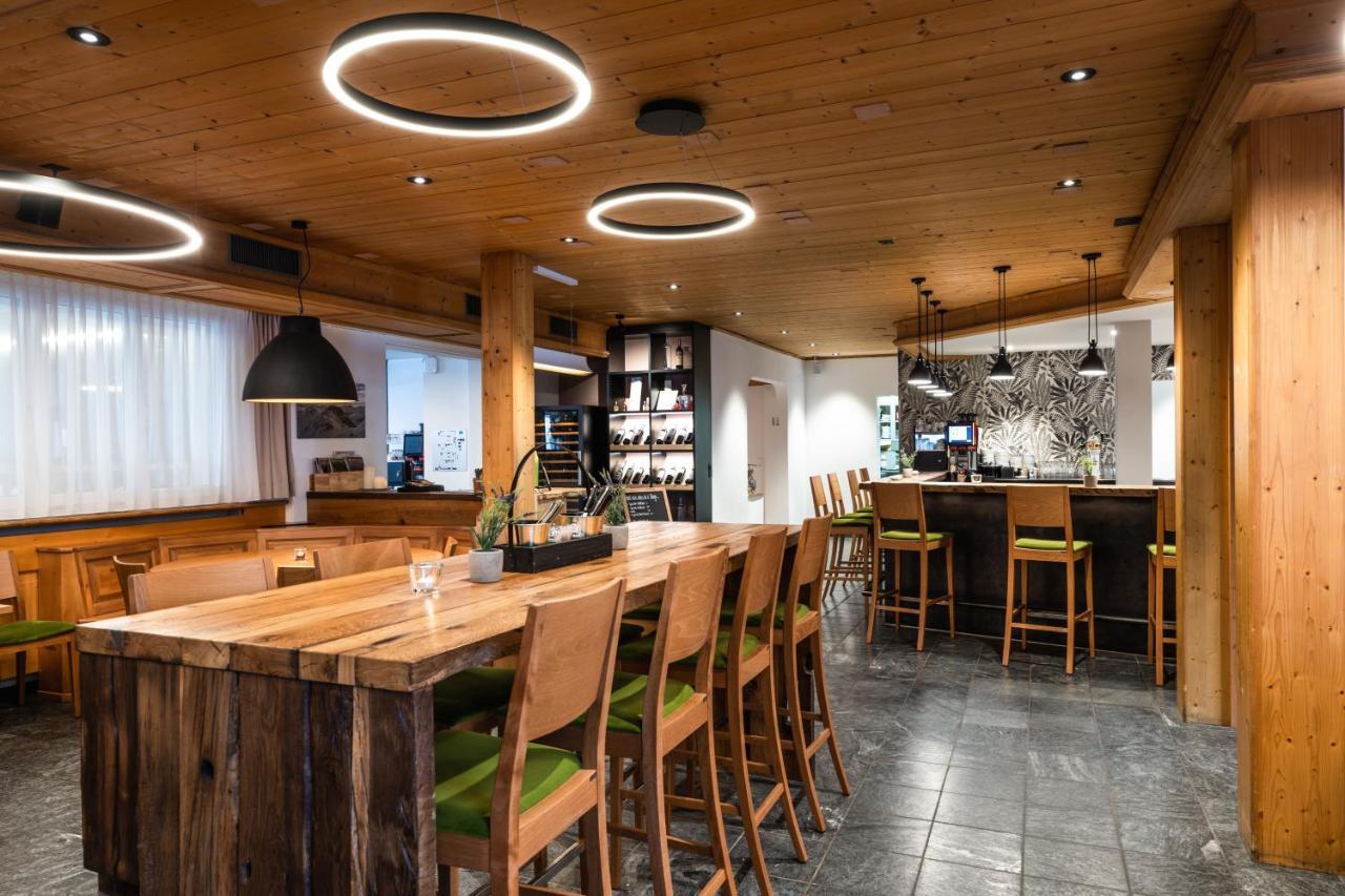 Hotel Alpina Schiers Extérieur photo