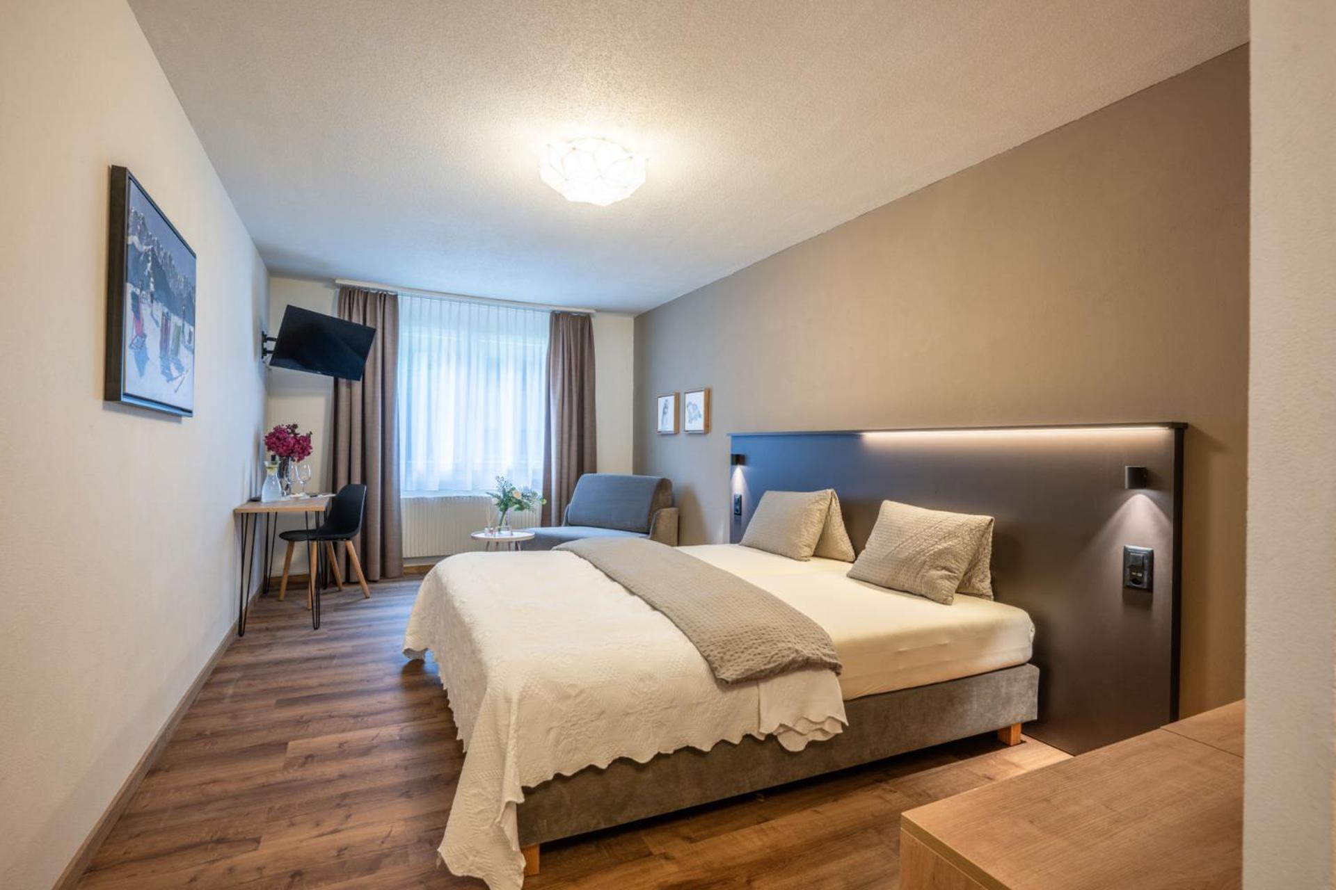 Hotel Alpina Schiers Extérieur photo