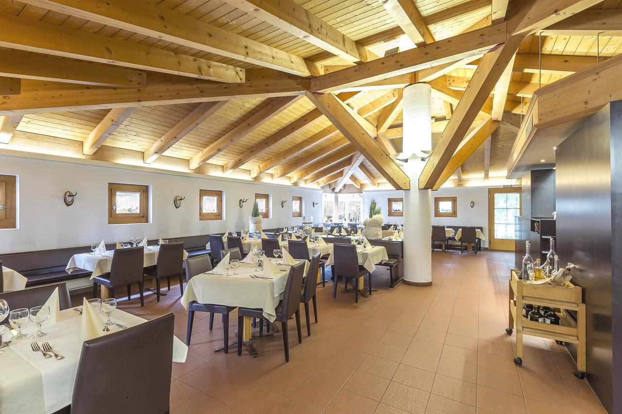 Hotel Alpina Schiers Extérieur photo
